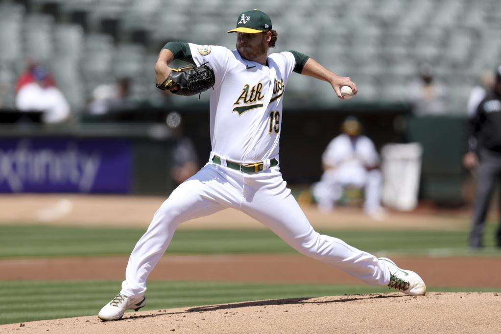 A's let ninth-inning lead slip away in 10-7 loss to Rays