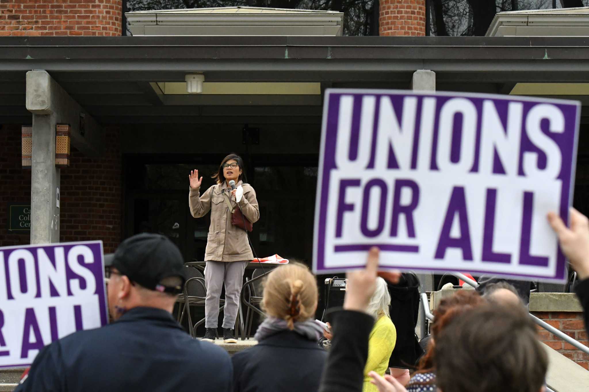 Skidmore College faculty, administration reach union vote deal