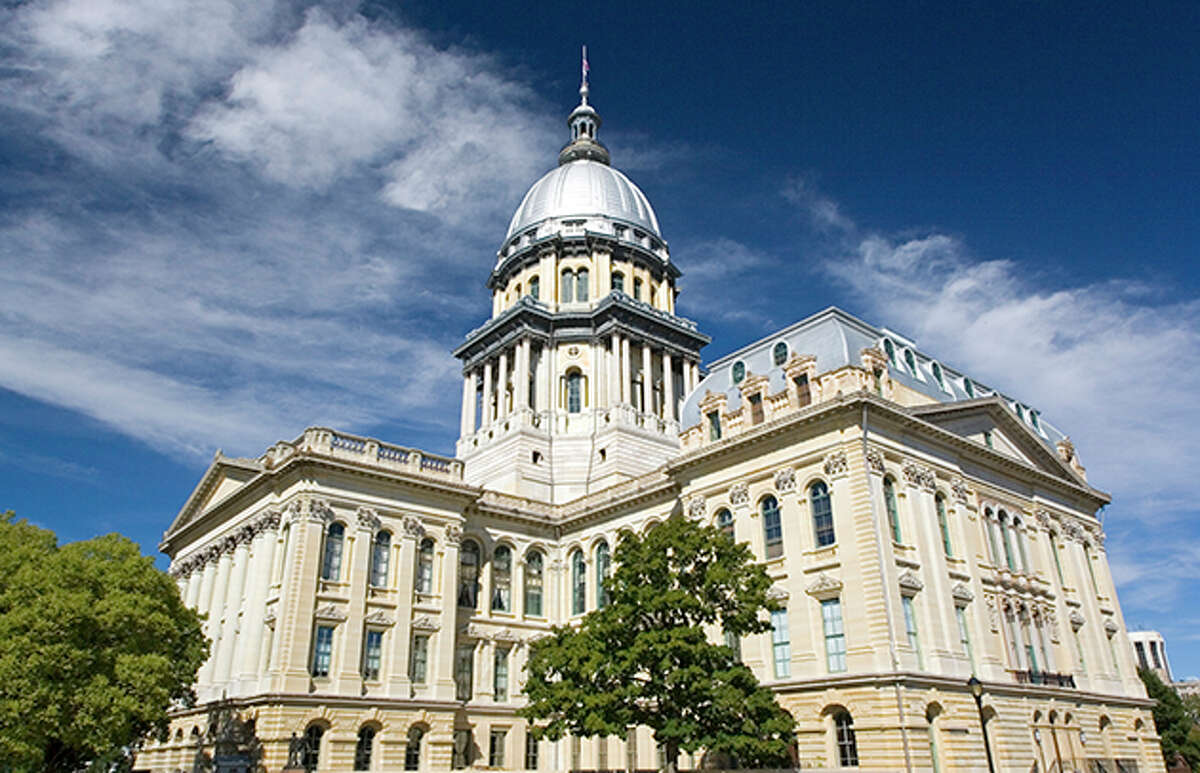 A new law borrows $1 billion to extend pension buyout option for Illinois state employees. 
