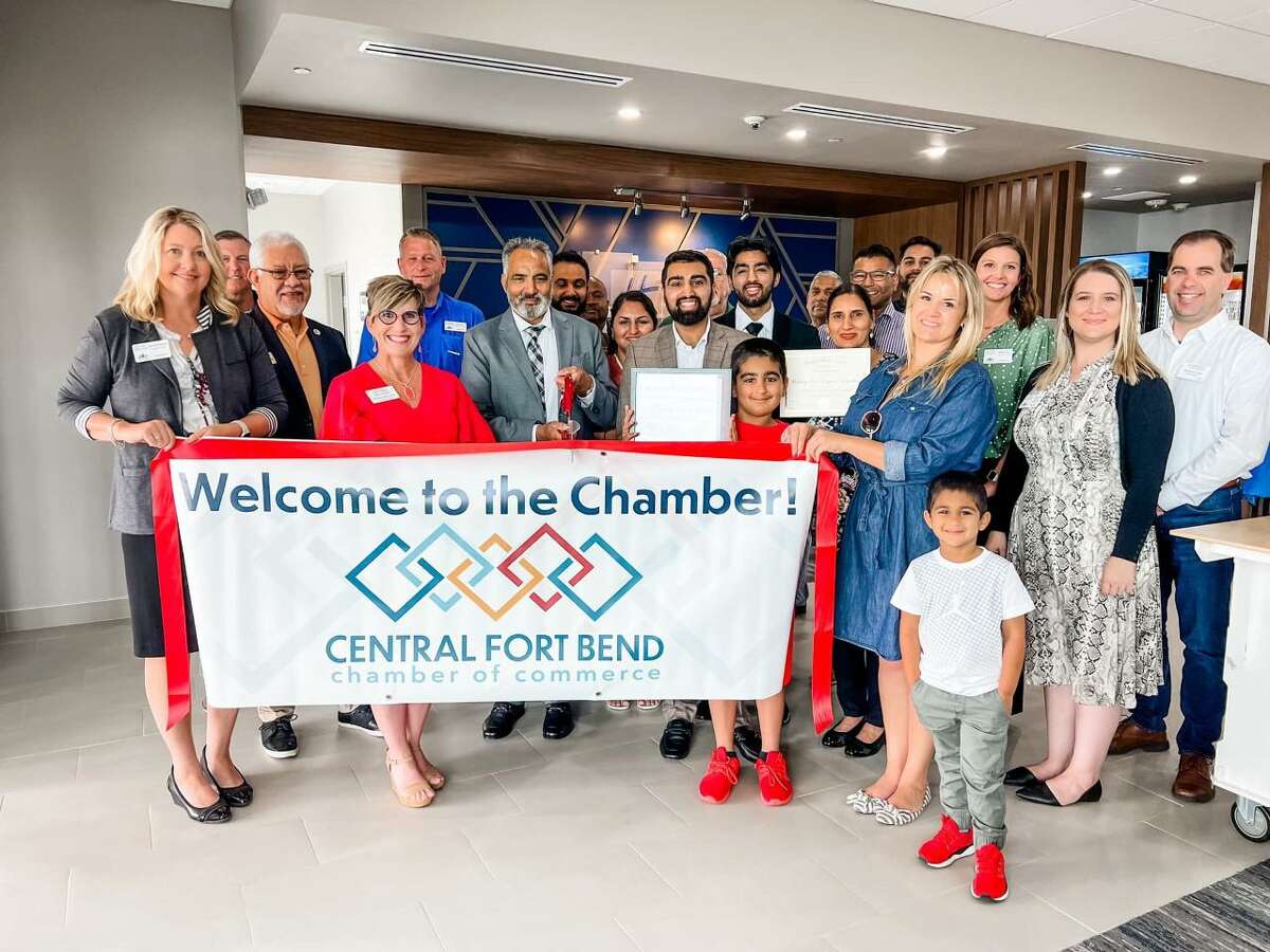 The owners and members of the Fort Bend County Chamber of Commerce celebrated the opening of Rosenberg's new Holiday Inn Express SW with a ribbon cutting on April 19, 2022.
