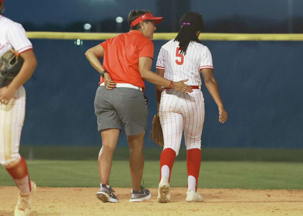 Softball Judson’s season ends with loss to Austin Bowie
