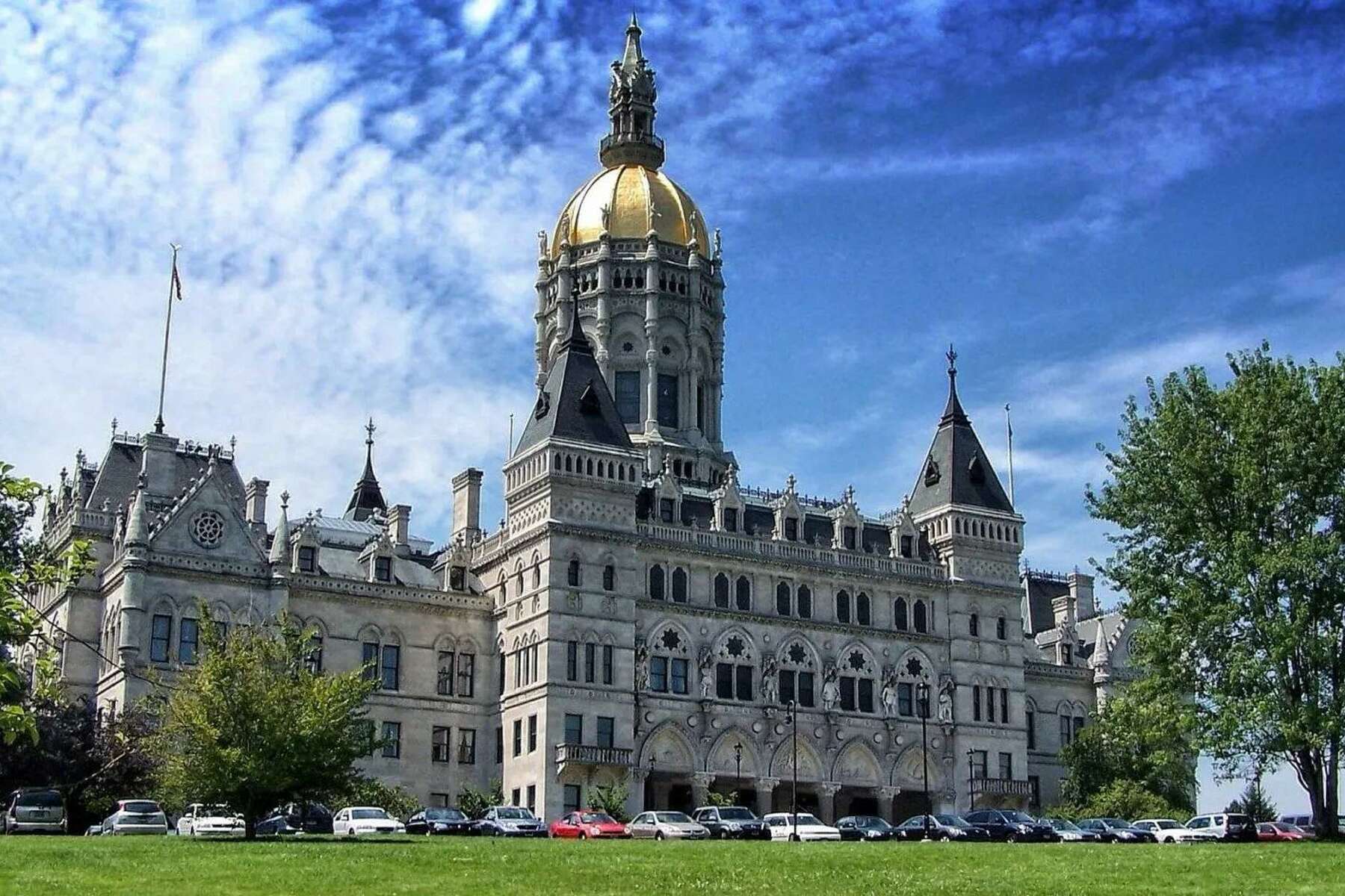Here are the new CT laws going into effect Jan. 1: From cannabis to salary increases