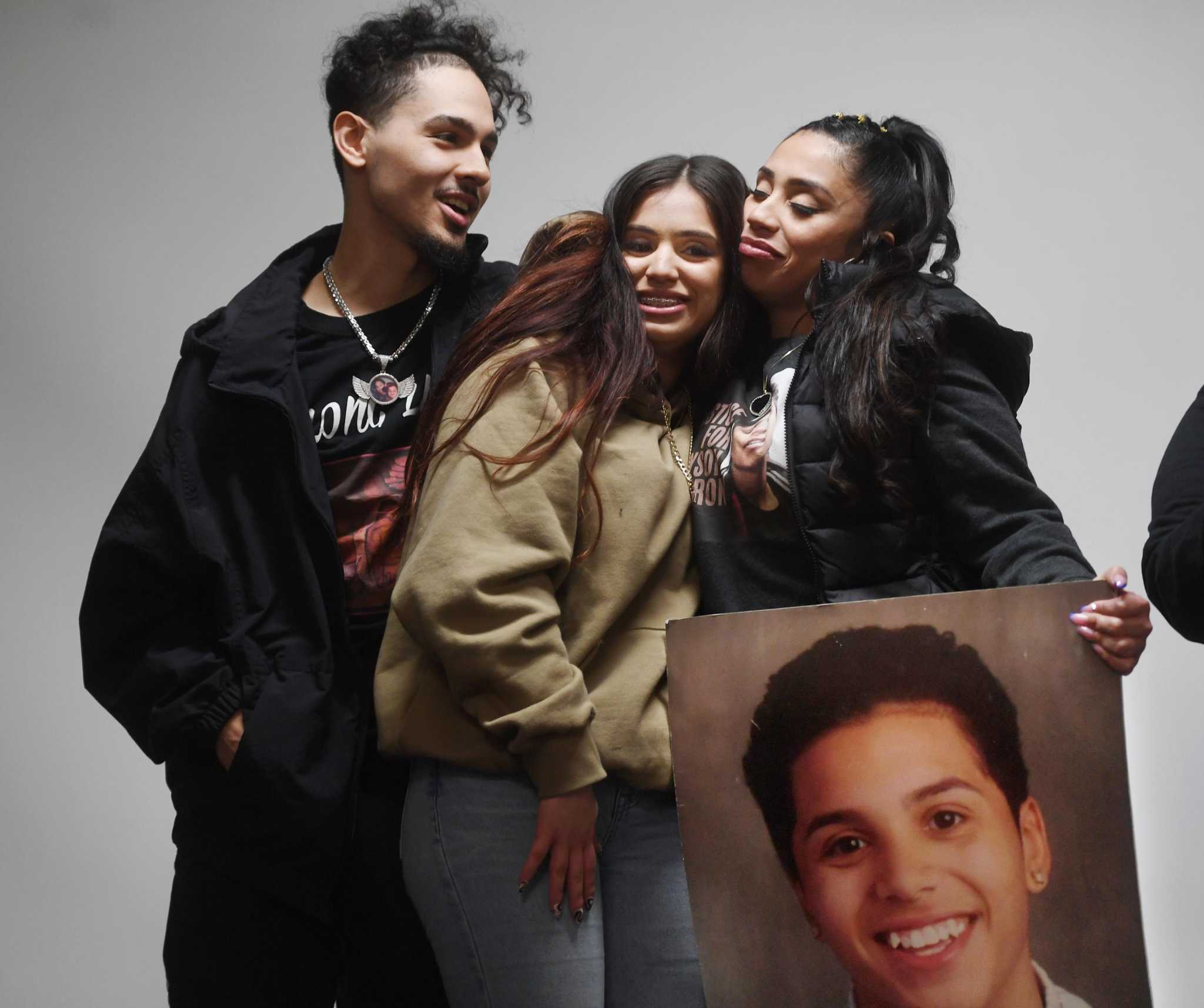 Lawsuit: CT wants some of Jayson Negron's wrongful death settlement - Vimarsana News