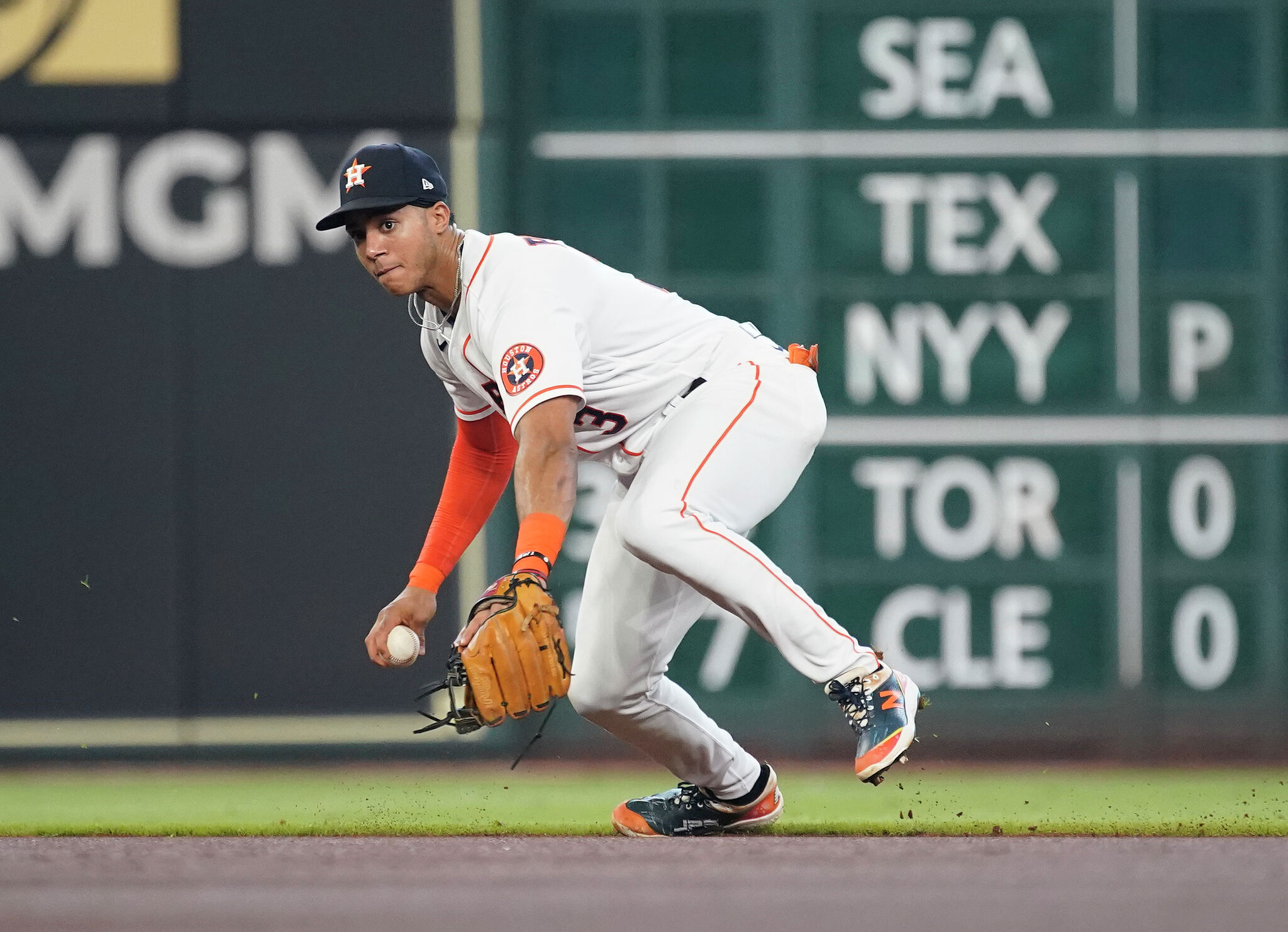 Houston Astros' Jeremy Peña held out of lineup against Washington