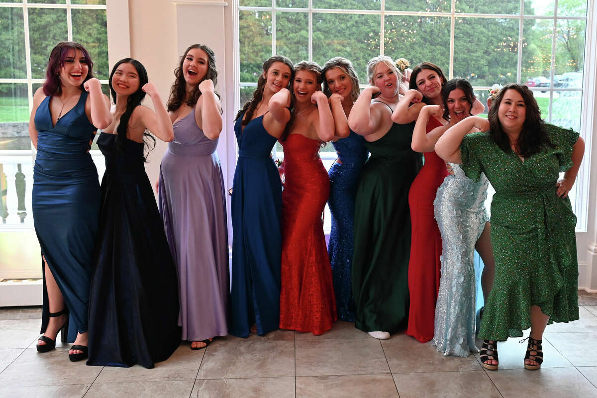 Seymour High School held its prom on Saturday, May 7, 2022 at the Aqua Turf Club in Plantsville, Conn. Were you SEEN?