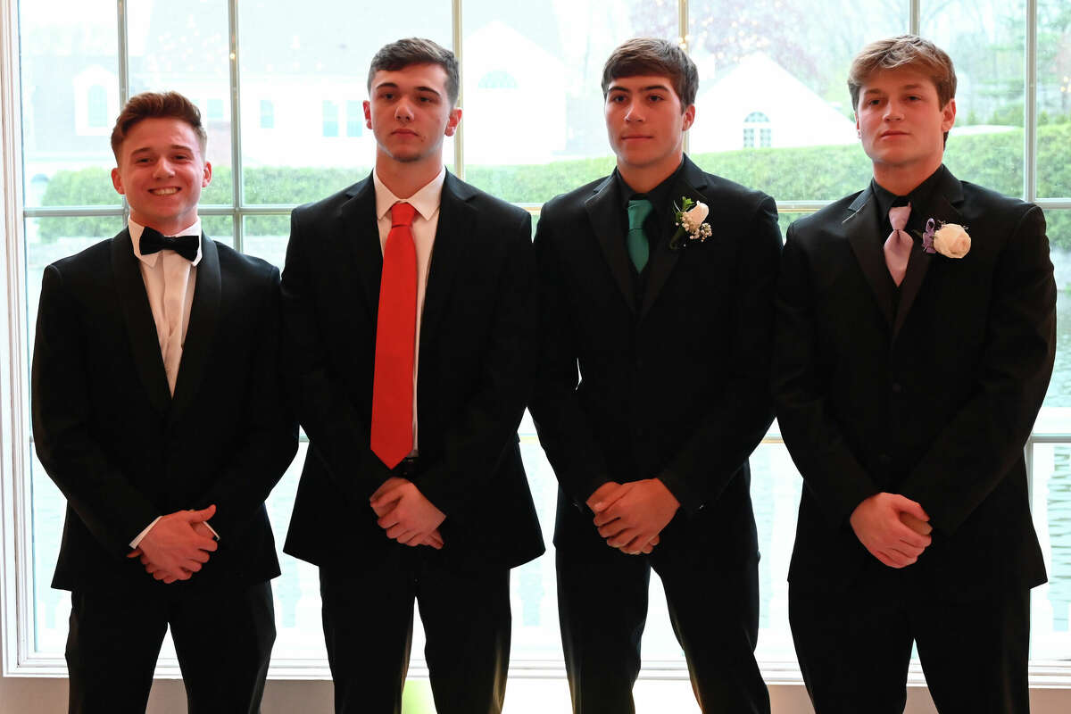 Seymour High School held its prom on Saturday, May 7, 2022 at the Aqua Turf Club in Plantsville, Conn. Were you SEEN?