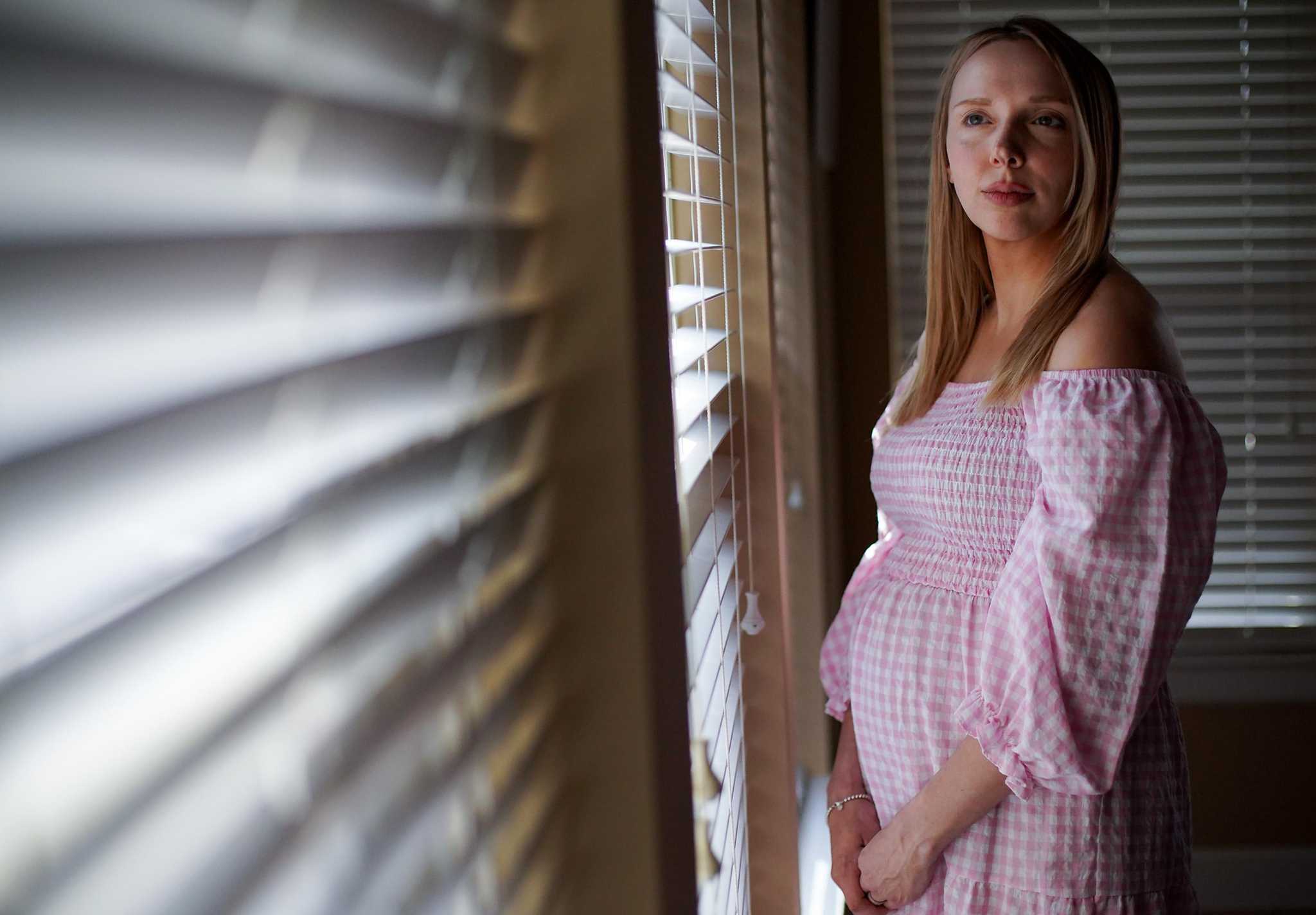 Texas cancer patient grapples with 6-week Texas abortion ban - Vimarsana News