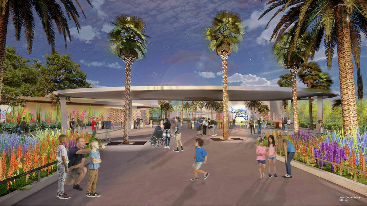 El desarrollo de Downtown Disney en Anaheim comenzó en 2018 y la transformación continúa introduciendo experiencias de compras, restaurantes y entretenimiento más innovadoras. 