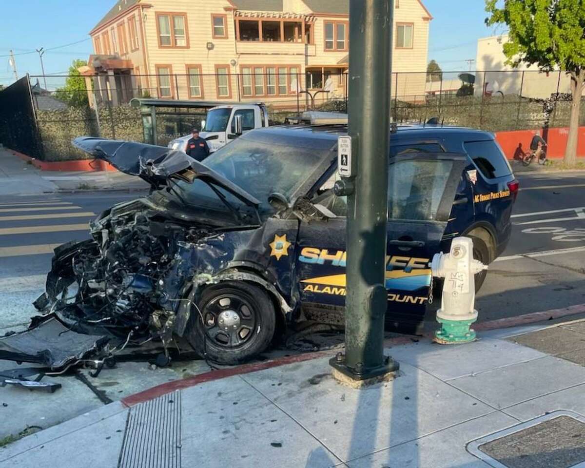 Suspected DUI driver injures Alameda County sheriff’s deputy in Oakland
