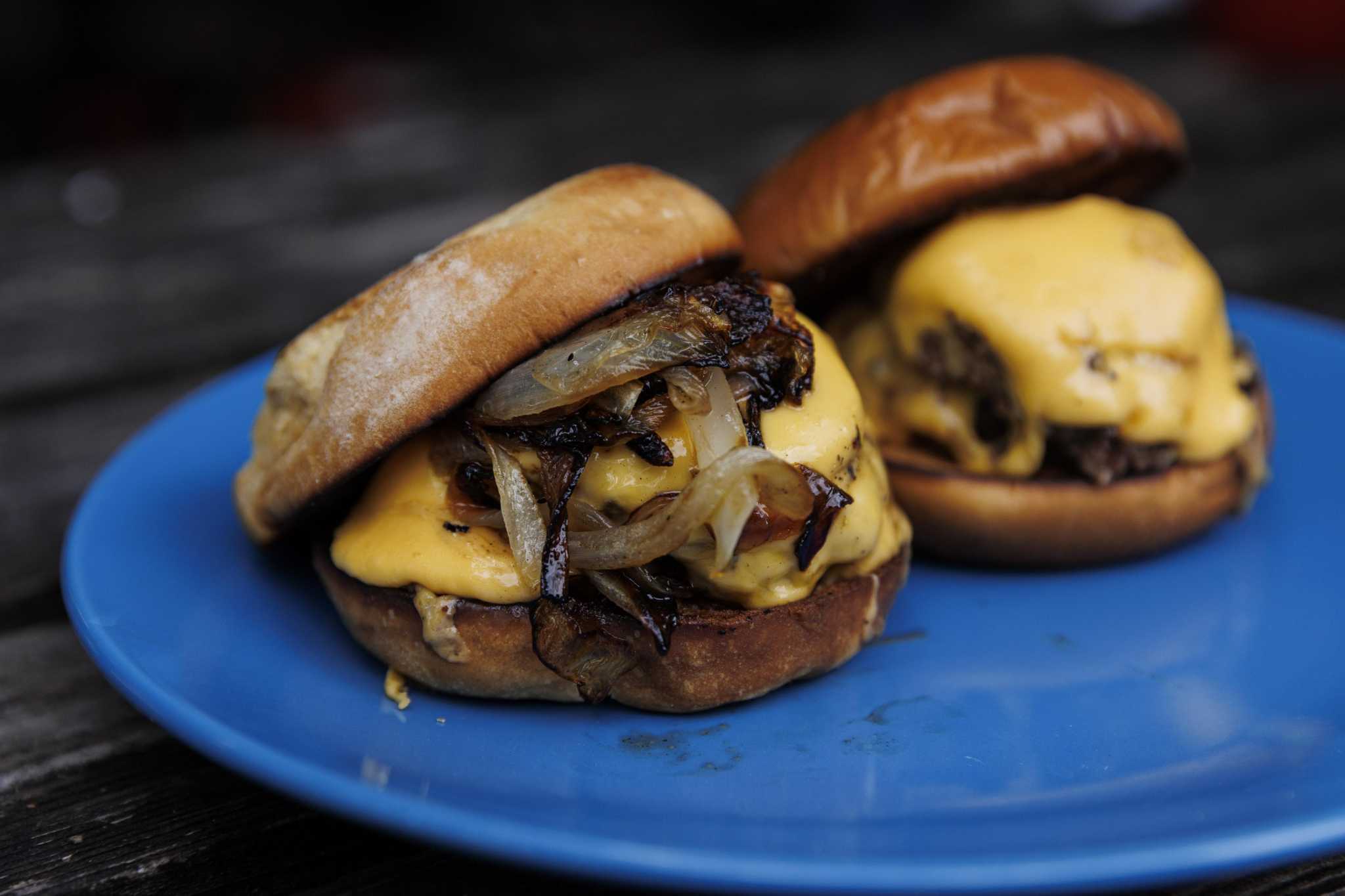 How to make the best smashburger at home on your grill