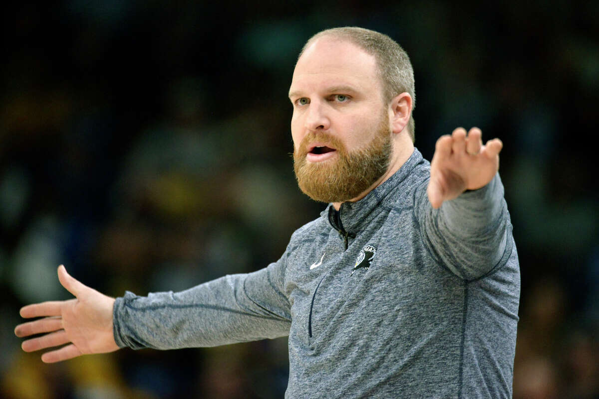 Grizzlies coach 'just curious' about another Warriors play he didn't like