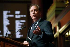 Lamont’s pair of vetoes go unchallenged in brief House, Senate...