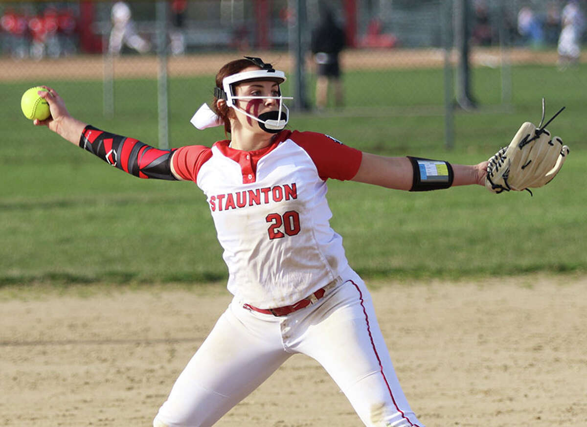 Staunton's Savannah Billings hit a home run and pitched a shutout to lead the Bulldogs' to a SCC win over Carlinville on Monday in Carlinville.