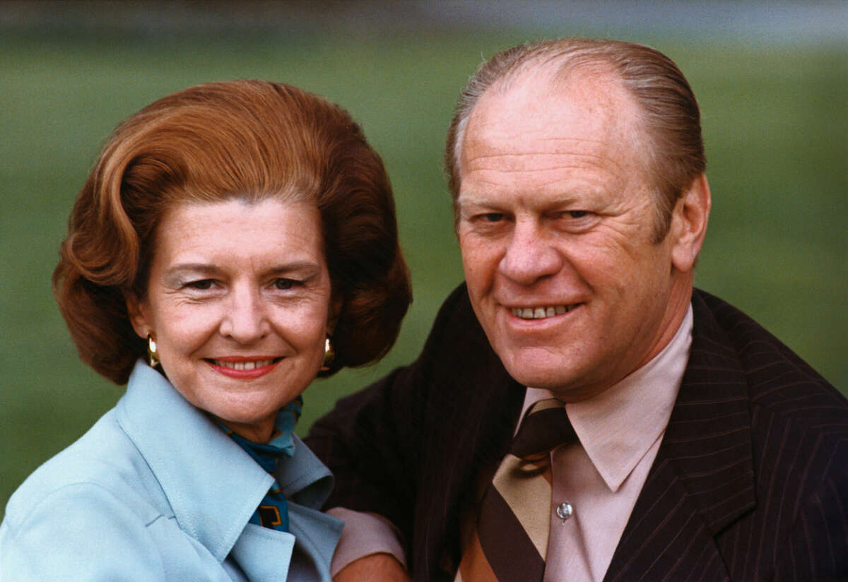 President Gerald R. Ford, and his wife, Betty Ford, pose for a portrait on the south lawn of the White House.