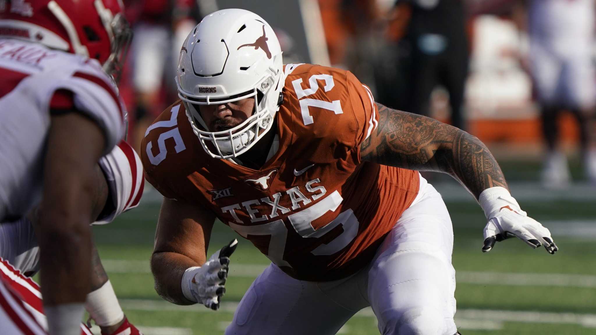 Texas Longhorns football: Xavier Worthy, Kelvin Banks Jr. named AP