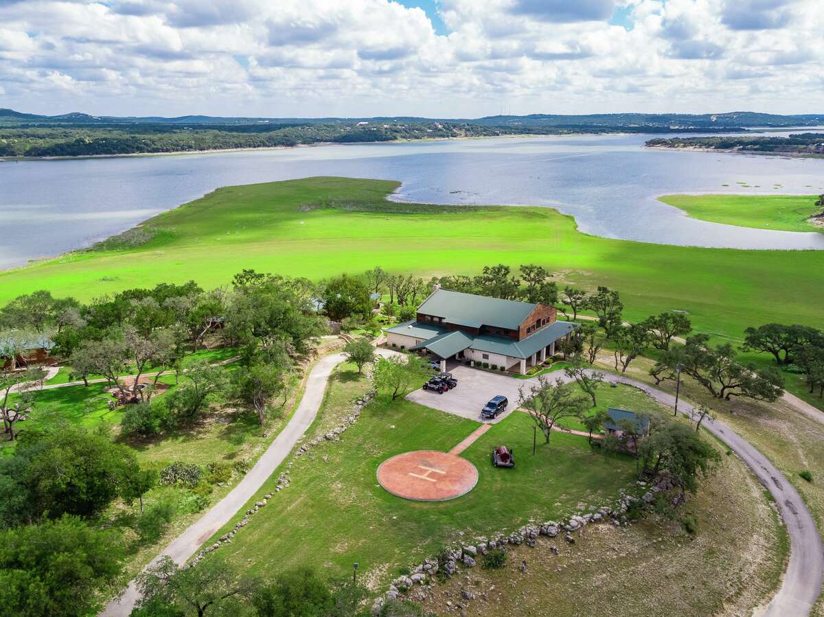 Hill Country property houses exotic animals, lakefront sights