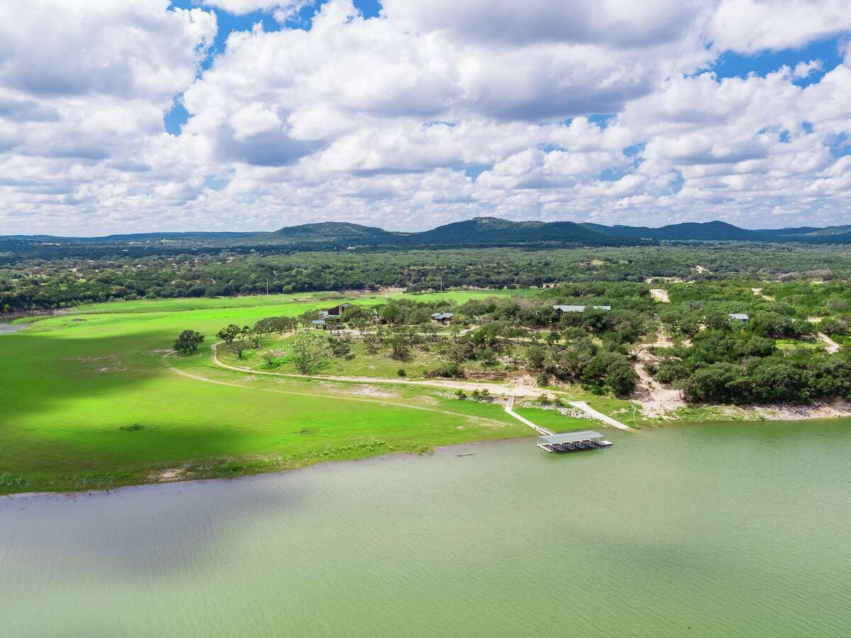 Hill Country property houses exotic animals, lakefront sights