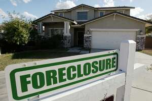 County shifts foreclosure sales to courthouse steps