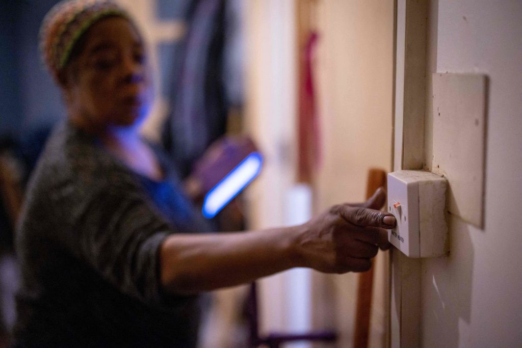 Consumer Utility Board reminds Illinois residents to apply for utility bill assistance - Vimarsana News
