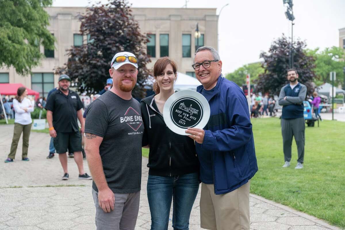 Bone Ends won the Taste of Muskegon 2021 Taste Plate award for best beer and bacon.
