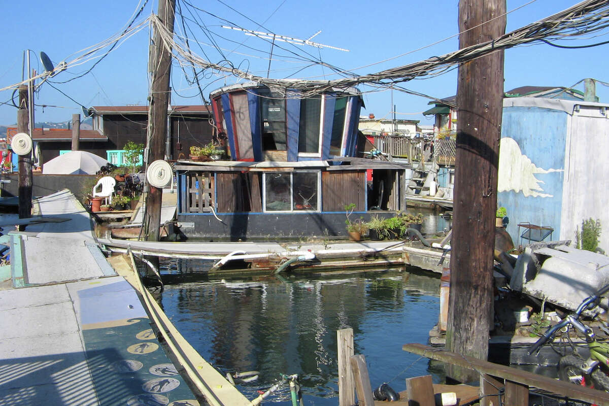 How a Sausalito houseboat commune fought the man, and won