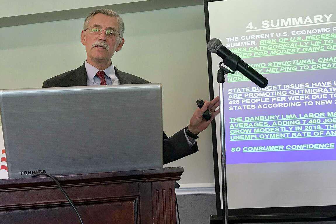 Expert forecasts more inflation and a 50 percent chance of recession at Danbury business event - Vimarsana News