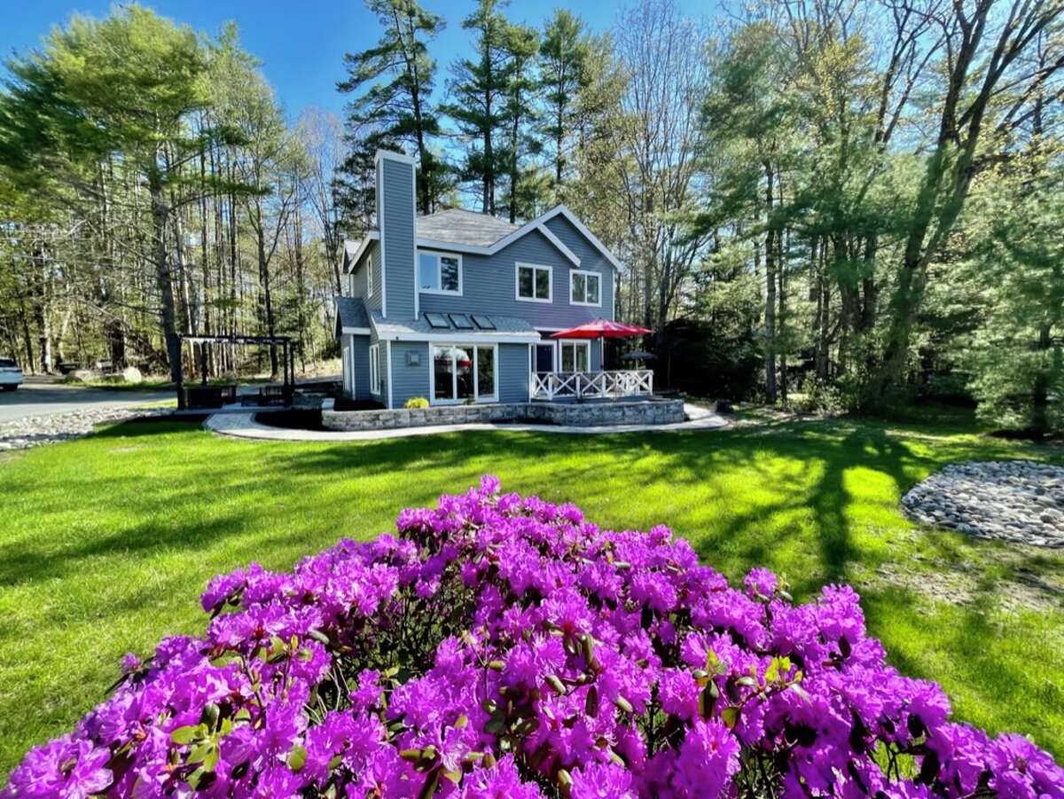House of the Week Beach day in Lake