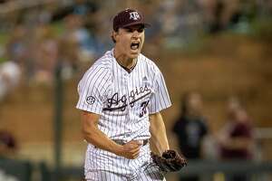 Surging A&M baseball team welcomes defending national champs