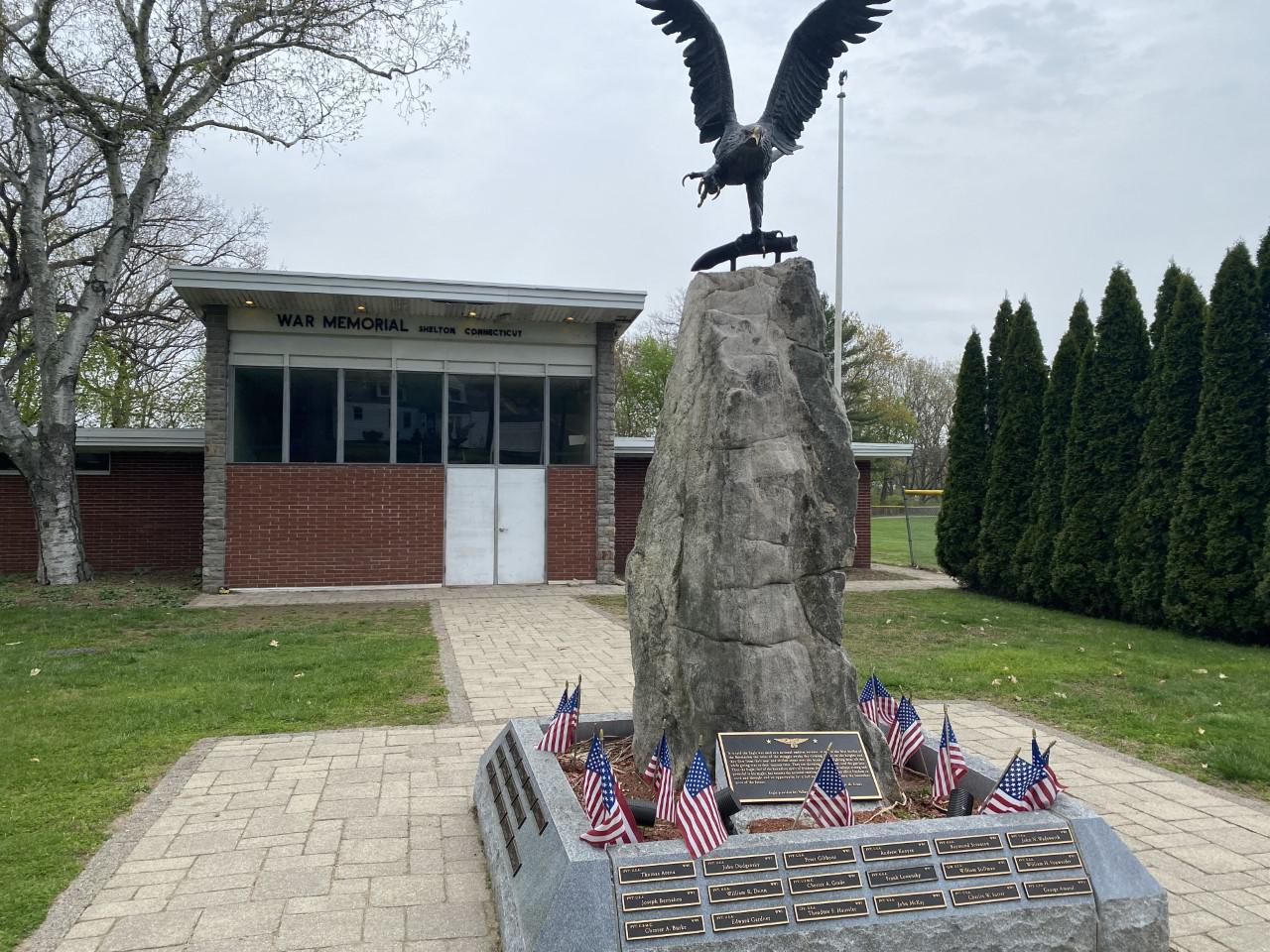 Shelton's Eagle Monument swooping into Veterans Memorial Park - Vimarsana News