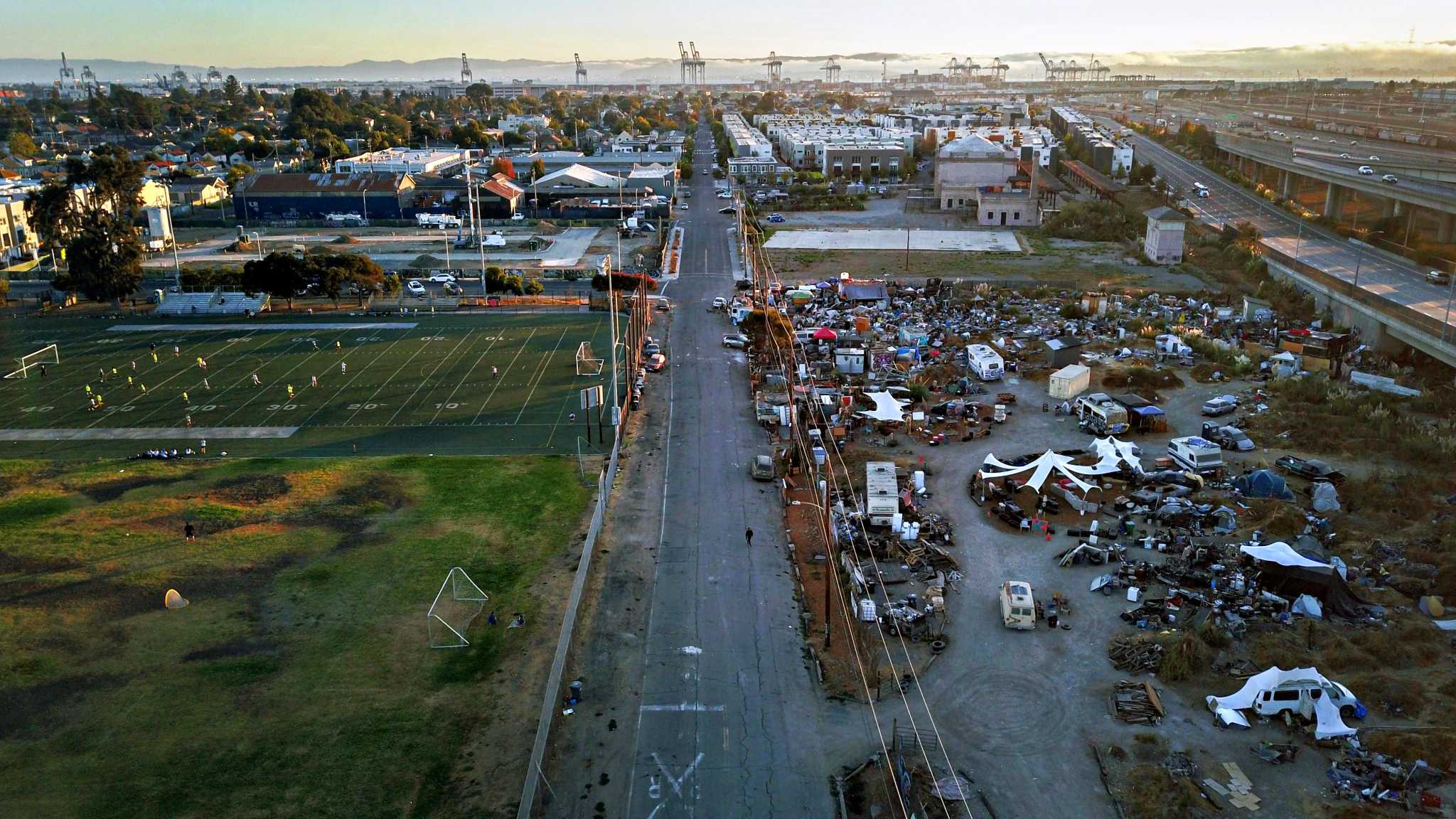 Oakland evicts last residents of Wood Street homeless encampment