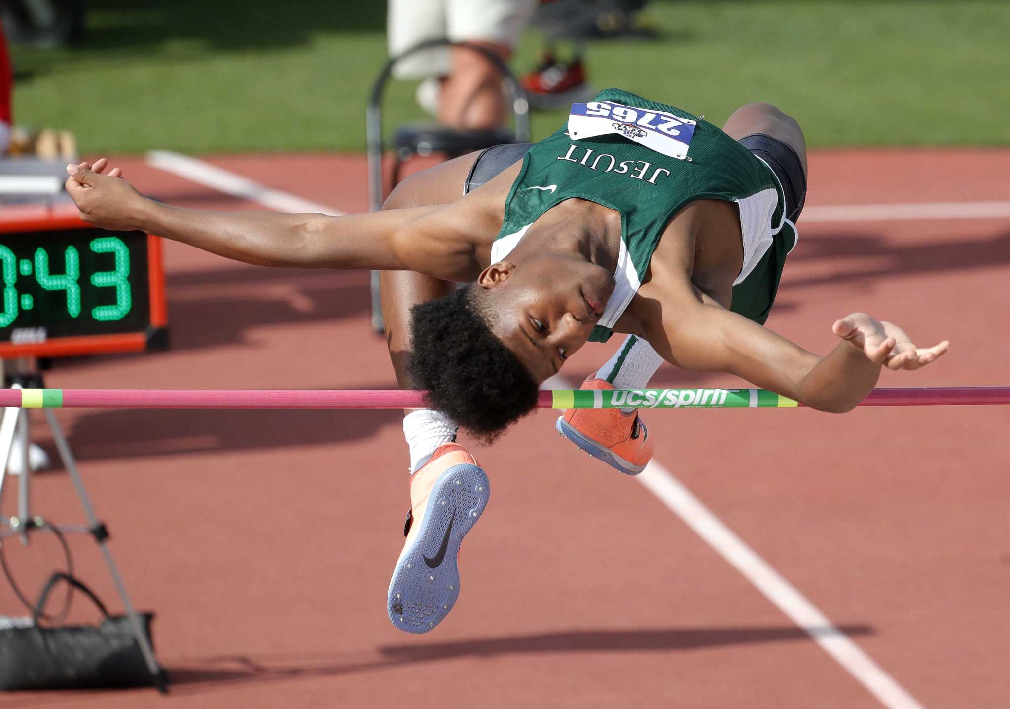 Live updates: UIL Class 6A track and field state championships