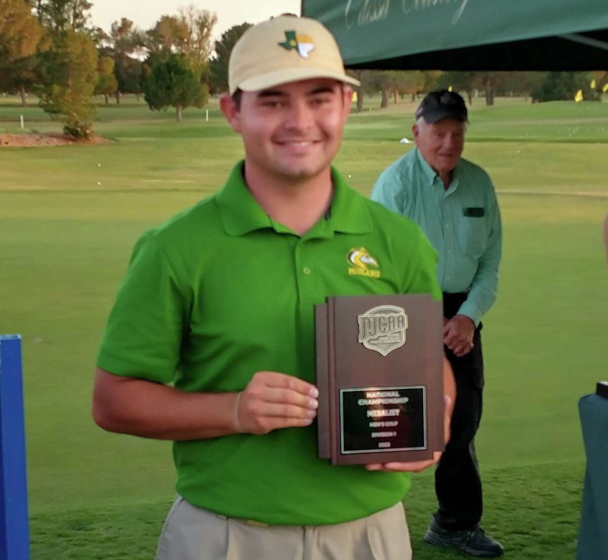 Midland College's JT Pittman poses after winning the NJCAA Division I National Medalist Title at Odessa Country Club on 5/13/2022. 