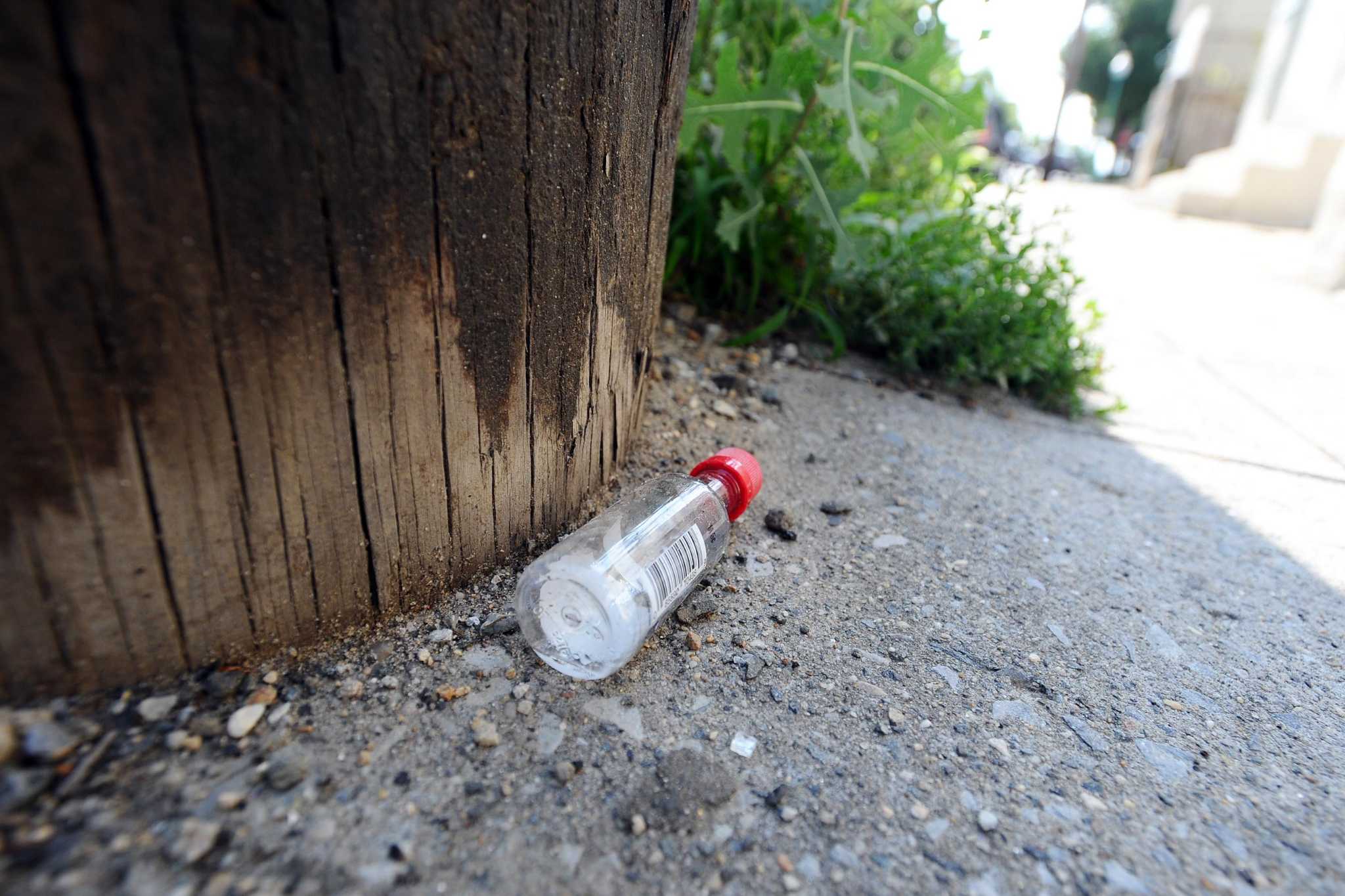 Millions of 'nips' sold in CT come with nickel surcharge for litter control. Where were the most sold? - Vimarsana News
