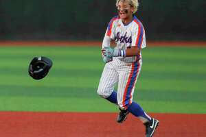 Grand Oaks, The Woodlands clinch area titles with ninth inning wins