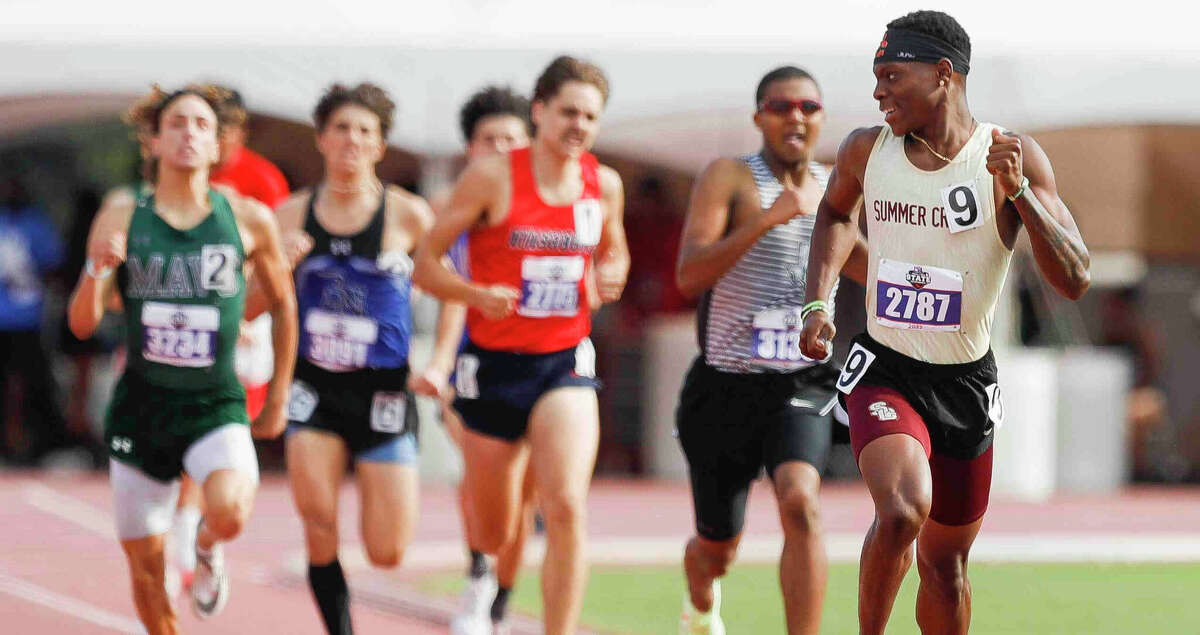 Darius Rainey of Summer Creek looks back as he finishes first in the Class 6A boys 400-meter dash during the UIL State Track & Field Championships at Mike a Myers Stadium, Saturday, May 14, 2022, in Austin.