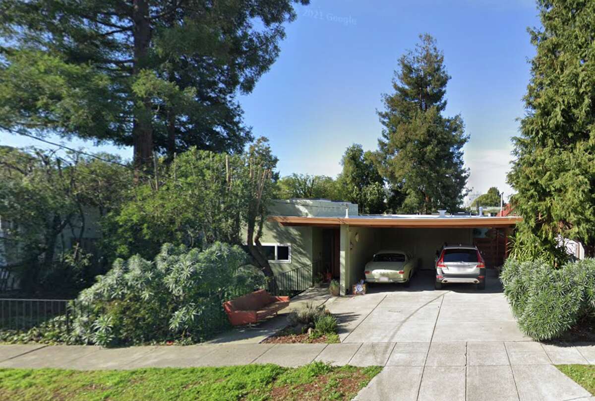 A home in El Cerrito sold for over $1 million over asking in April 2022. 