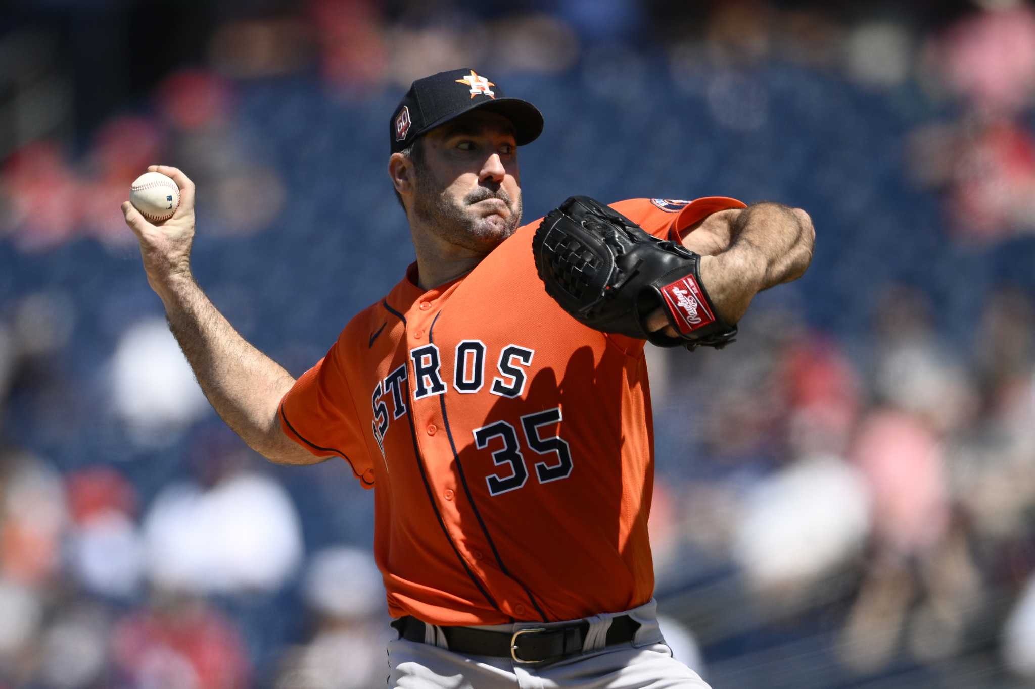 Gurriel stays hot, Verlander solid, Astros blank Nats 8-0