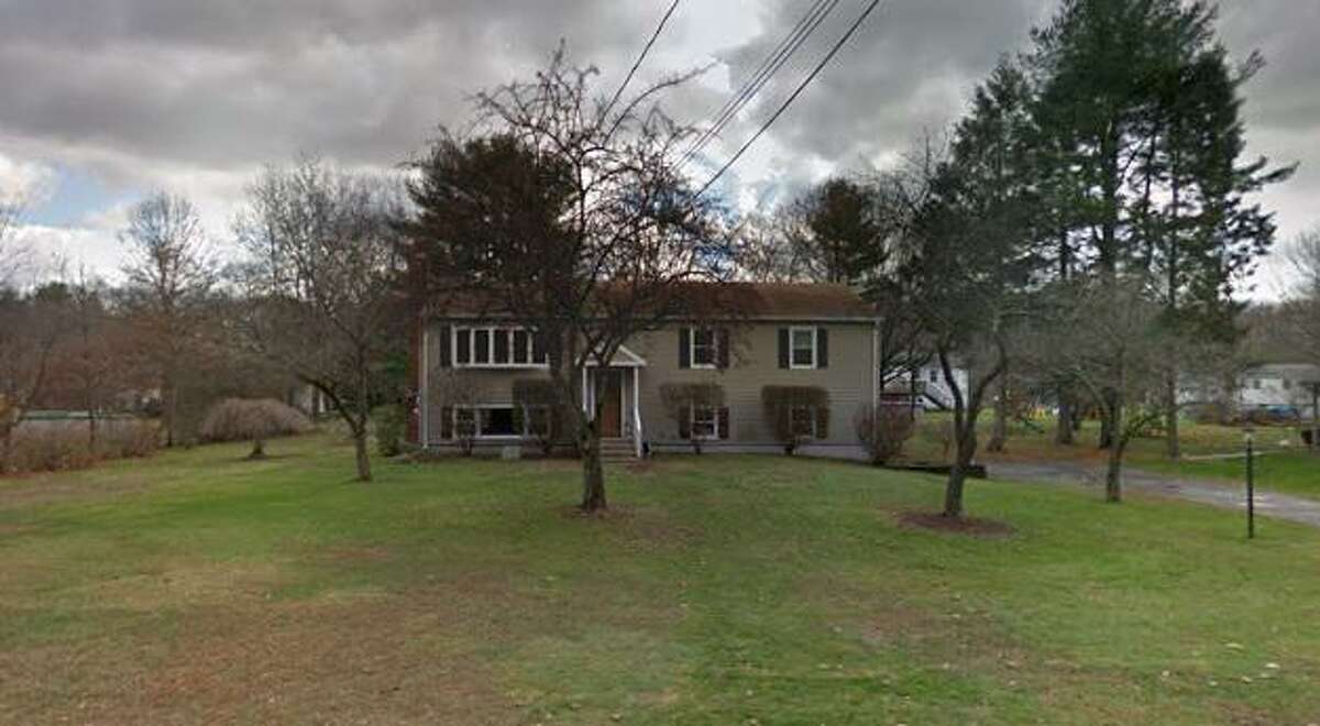 Property transfers in Trumbull