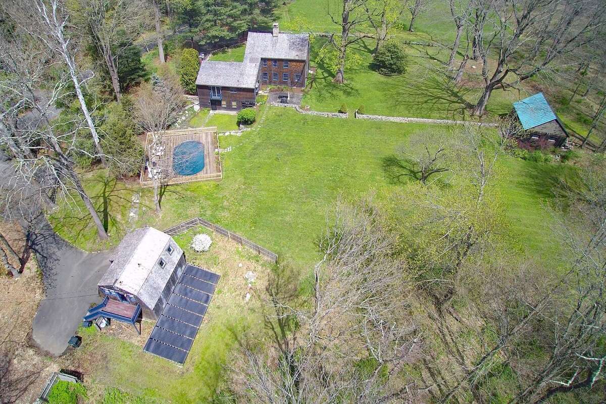 Antique farmhouse in Redding with guest cottage listed for 1.4M