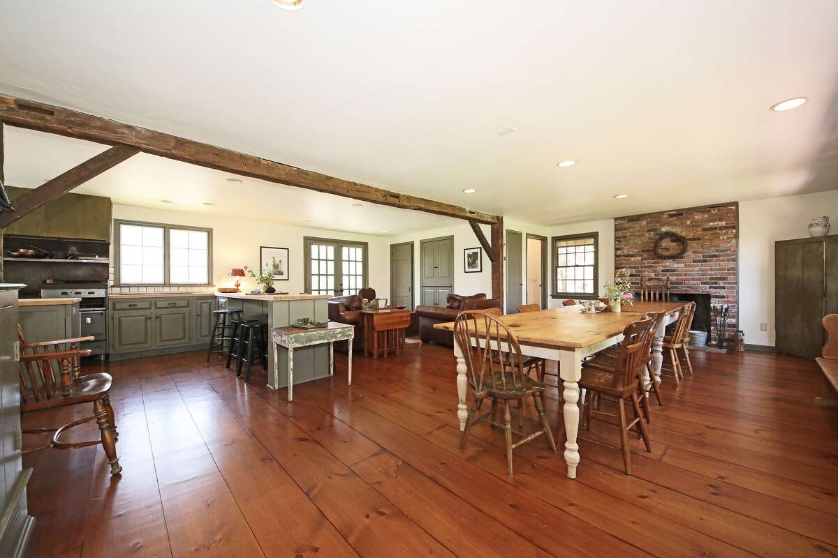 Antique farmhouse in Redding with guest cottage listed for 1.4M