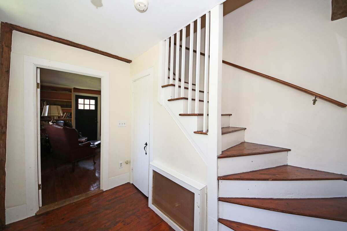 Antique farmhouse in Redding with guest cottage listed for 1.4M