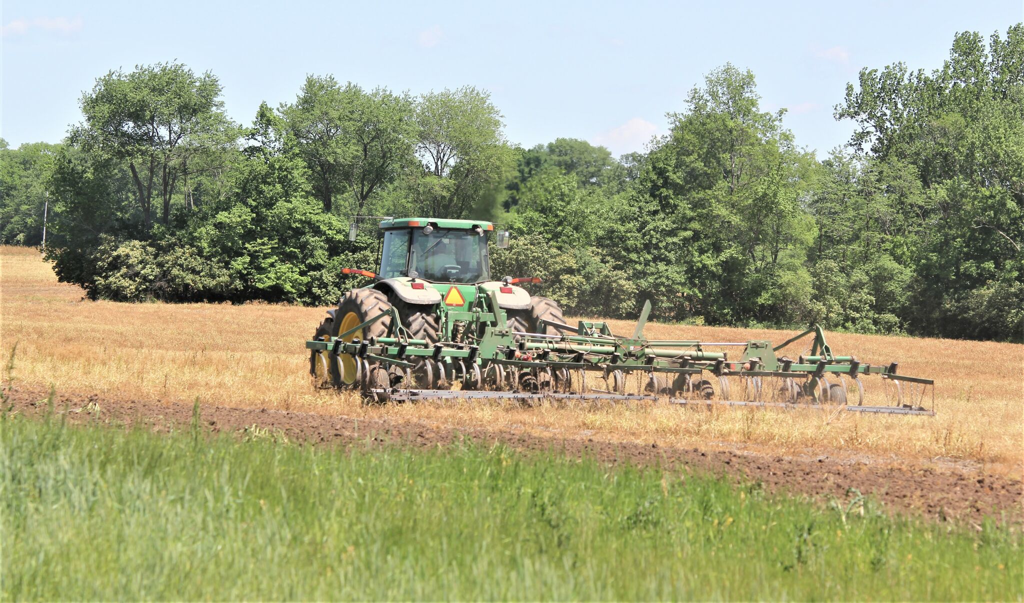 Illinois farmers pick up planting pace