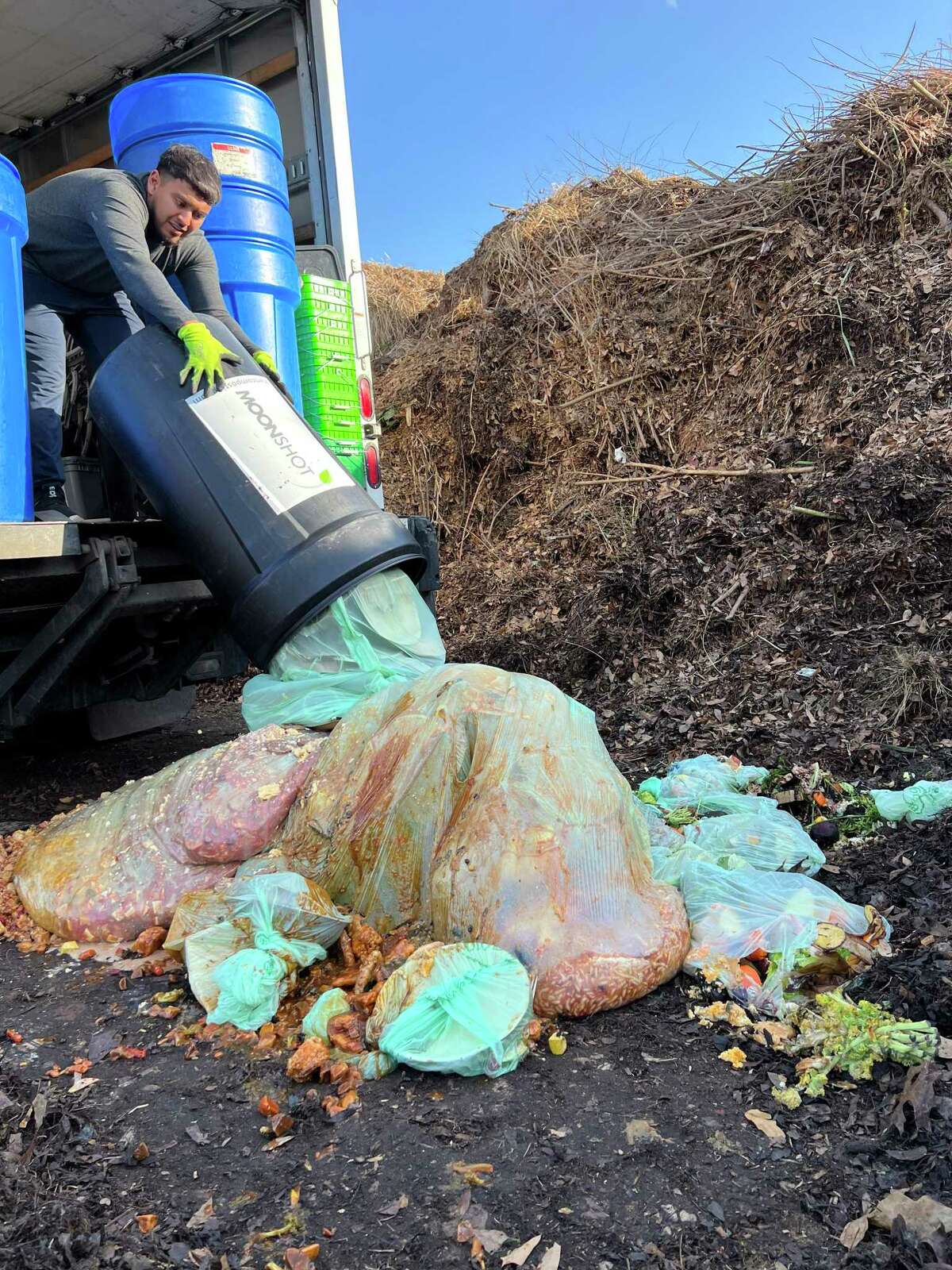 Moonshot Compost specializes in compost services and waste diversion. The company recently opened up a new location in the Houston Heights area at 1410 Bigelow St.