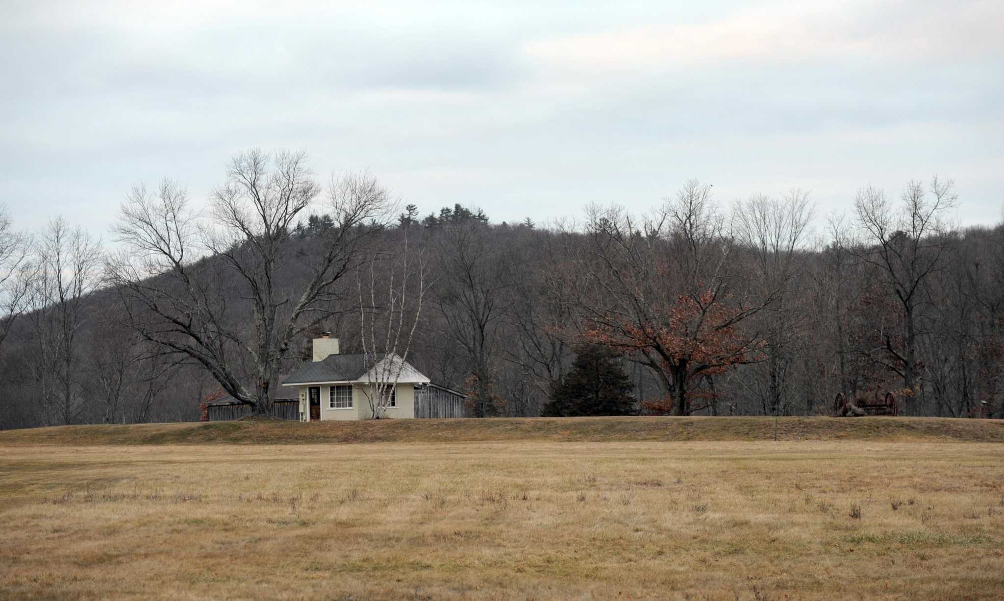 With settlement, plans to build 20-megawatt solar farm on Candlewood Mountain in New Milford dropped - Vimarsana News