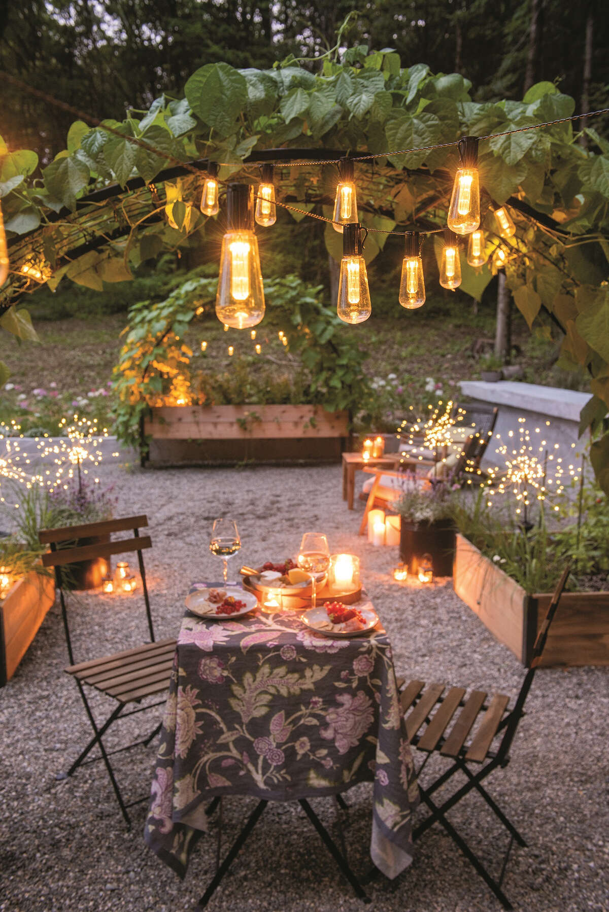 Enjoy an after-dark glow on your patio or deck with retro Edison-bulb solar lights.
