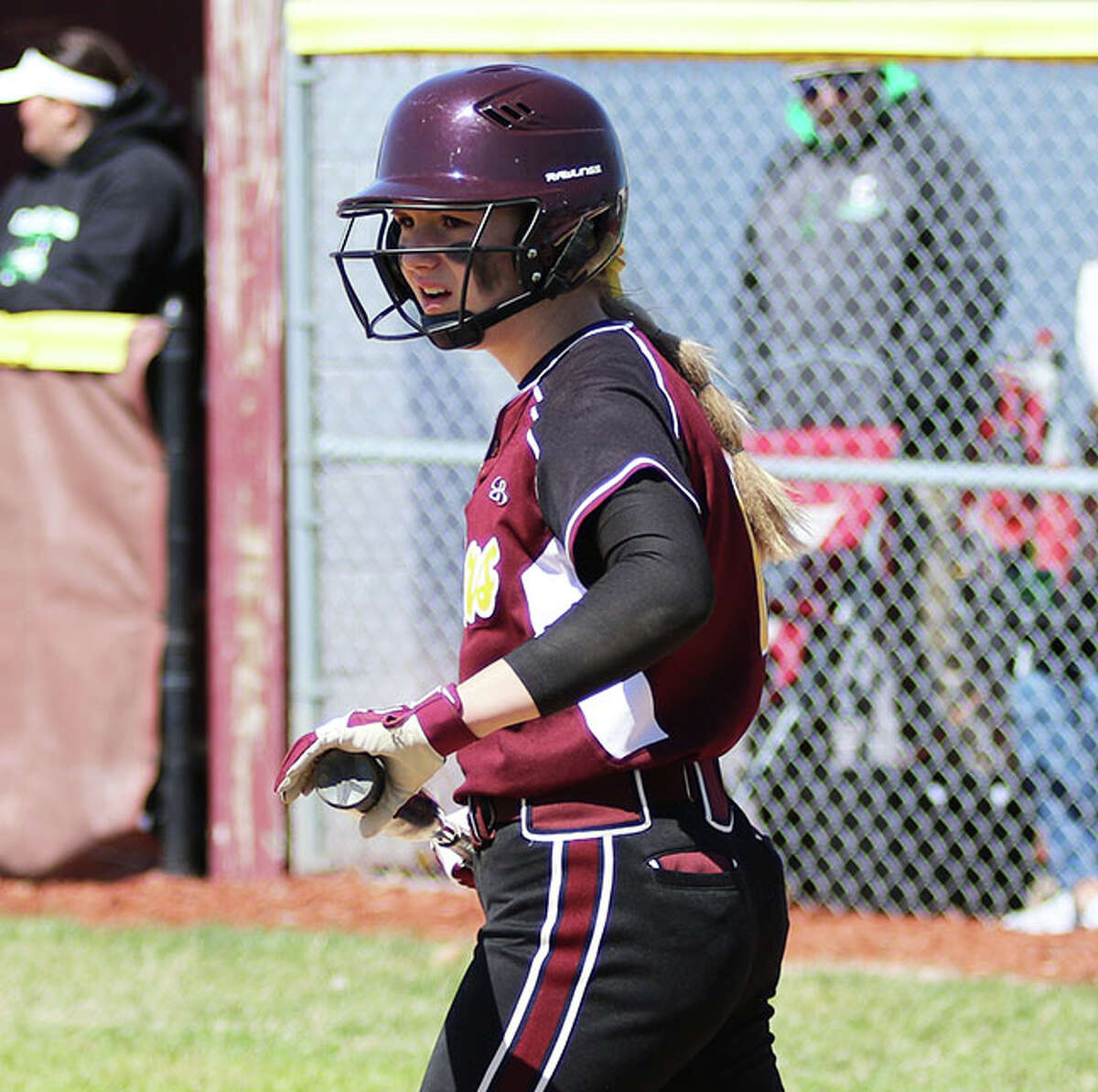 EA-WR's Cami Adams had two doubles in the Oilers' loss to Southwestern on Monday in Piasa.