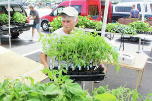 Great Tuesday weather welcomes East Alton Farmer's Market