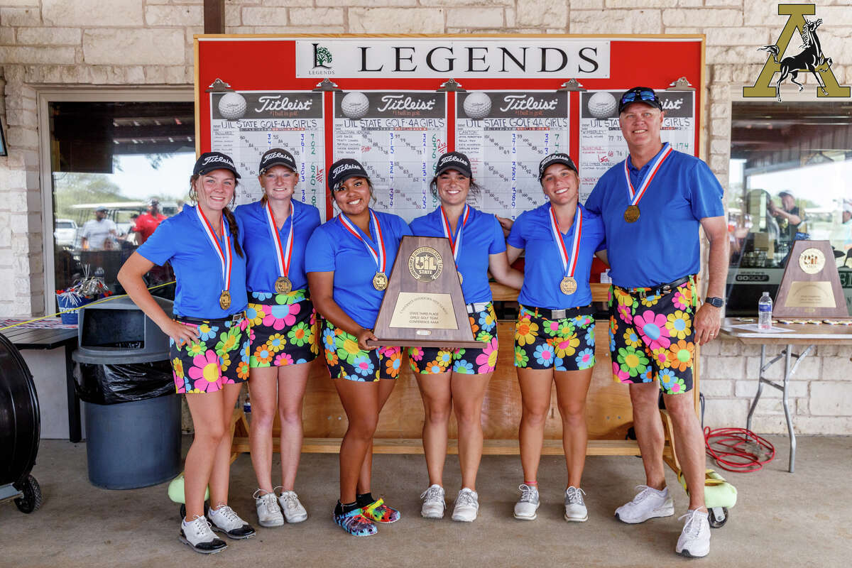 The Andrews girls golf team poses after placing third at the Class 4A State Golf Championships at Legends Golf Course in Kingsland on 4/17/2022.