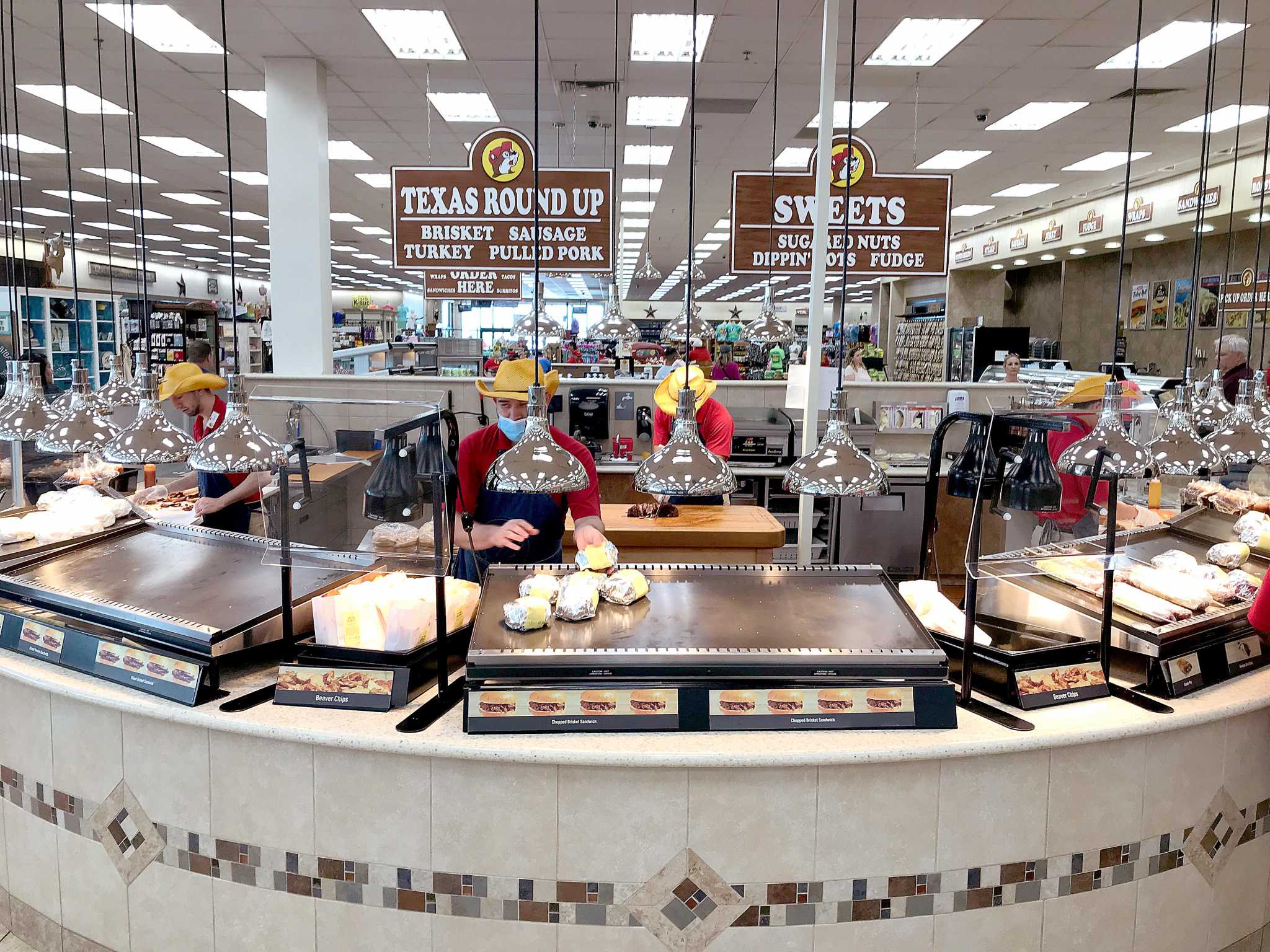 the-best-snacks-and-made-to-order-food-to-eat-at-buc-ee-s