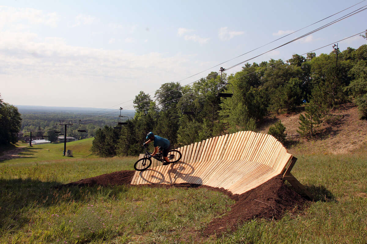 crystal mountain downhill biking